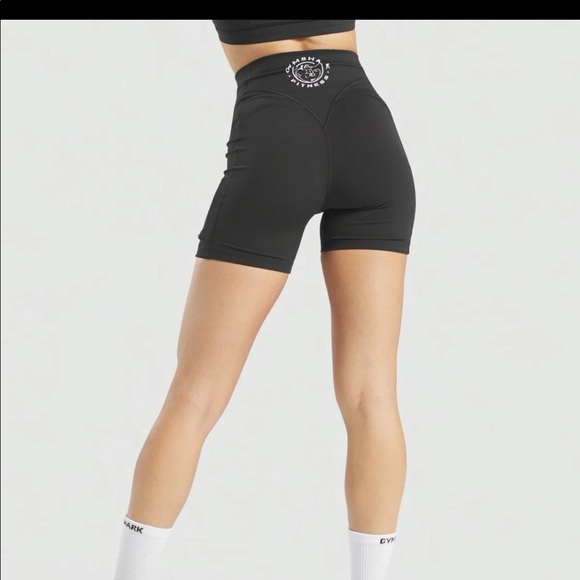 Gymshark legacy shorts - Picture 2 of 2